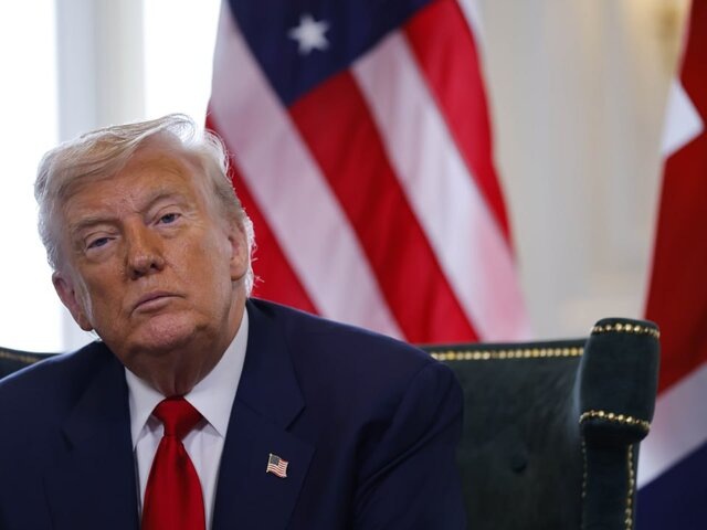    Фото: ТАСС/EPA/POOL/TOLGA AKMEN