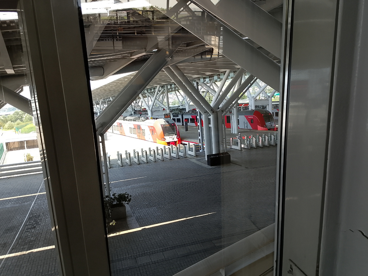 Ждем свой поезд 🚉