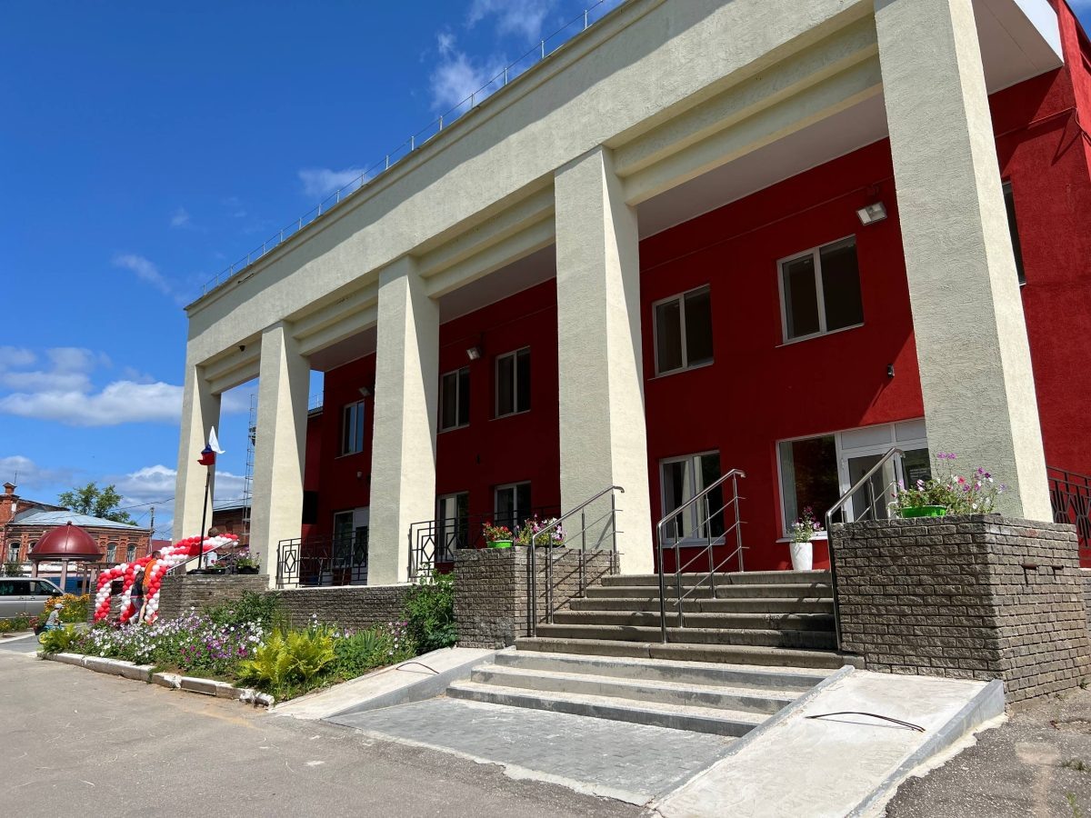    В Варнавине состоялось торжественное открытие обновленного районного Дома культуры