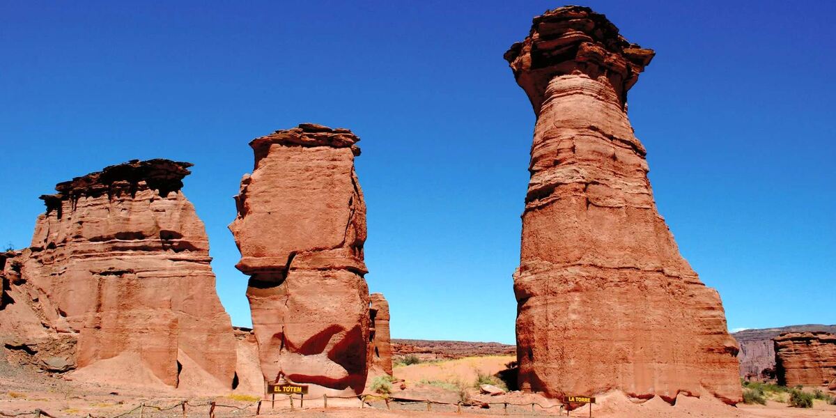 Необычные каменные силуэты. Источник: Яндекс картинки