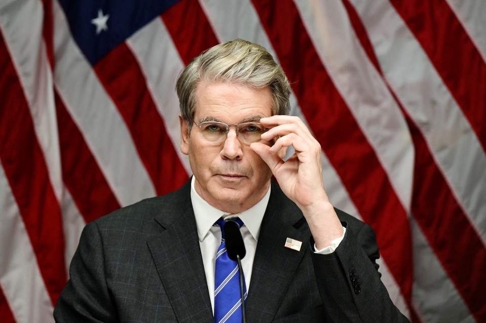    Бессент пригрозил Китаю пошлинами из-за покупки нефти из России REUTERS