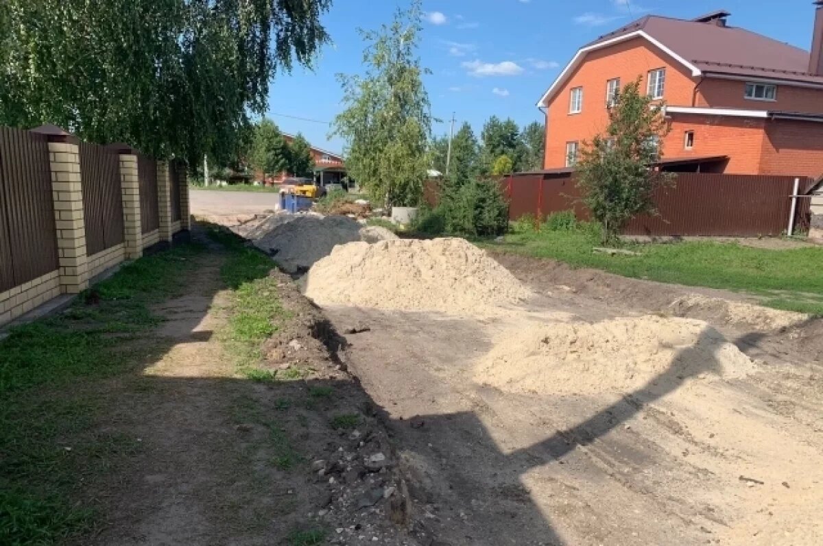    Дорогу по улице Полевой в ульяновском селе Луговое оденут в асфальт