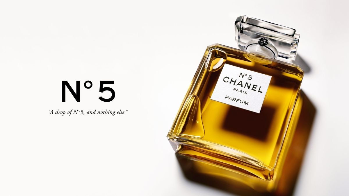 Реклама духов «Chanel №5»
