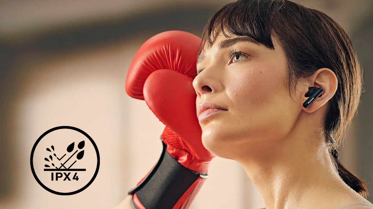 Наушники Panasonic RZ-B110 c защитой IPX4 / Фото Panasonic Global