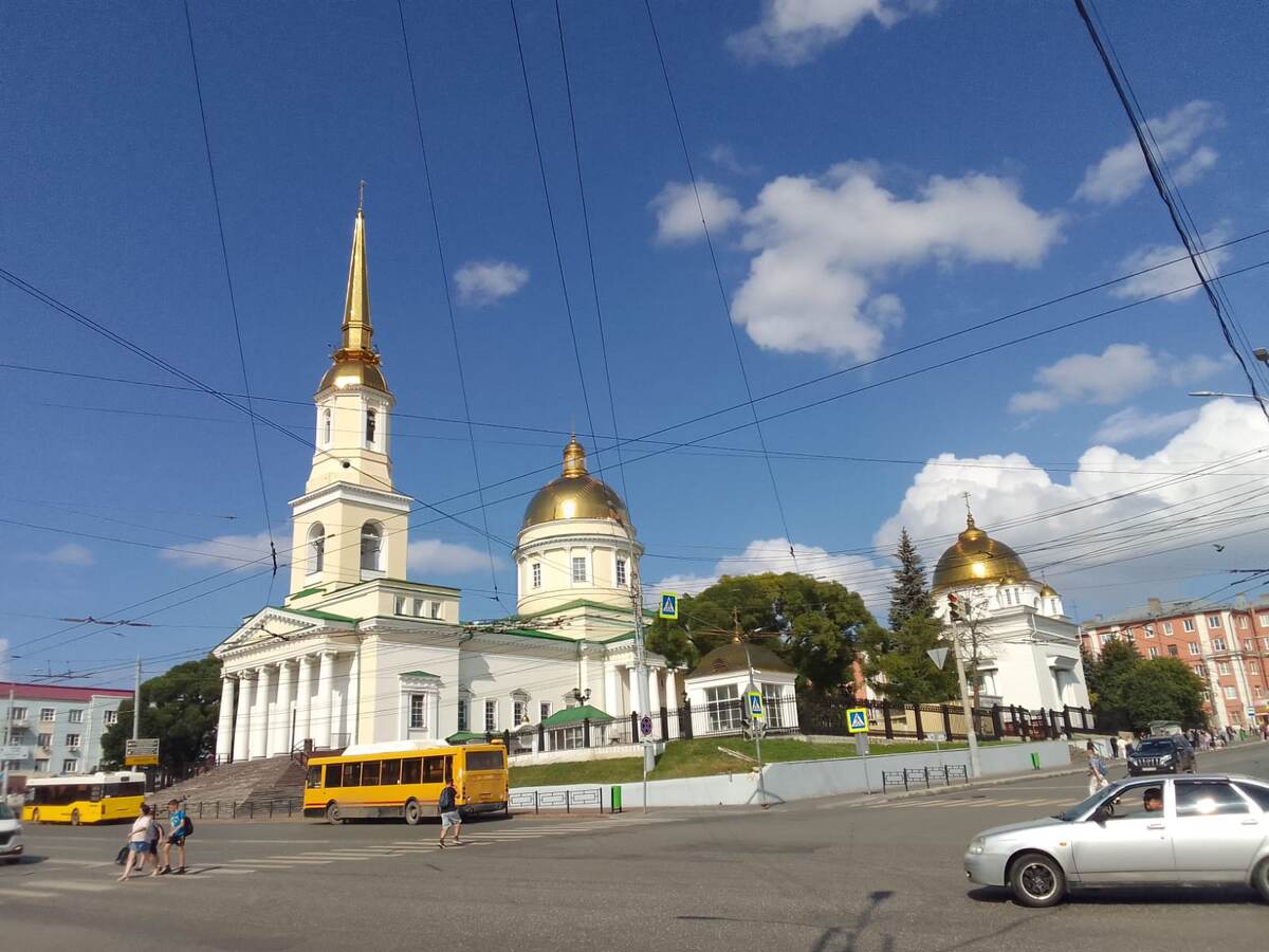 Александро-Невский собор в Ижевске сегодня. Фото моё 
