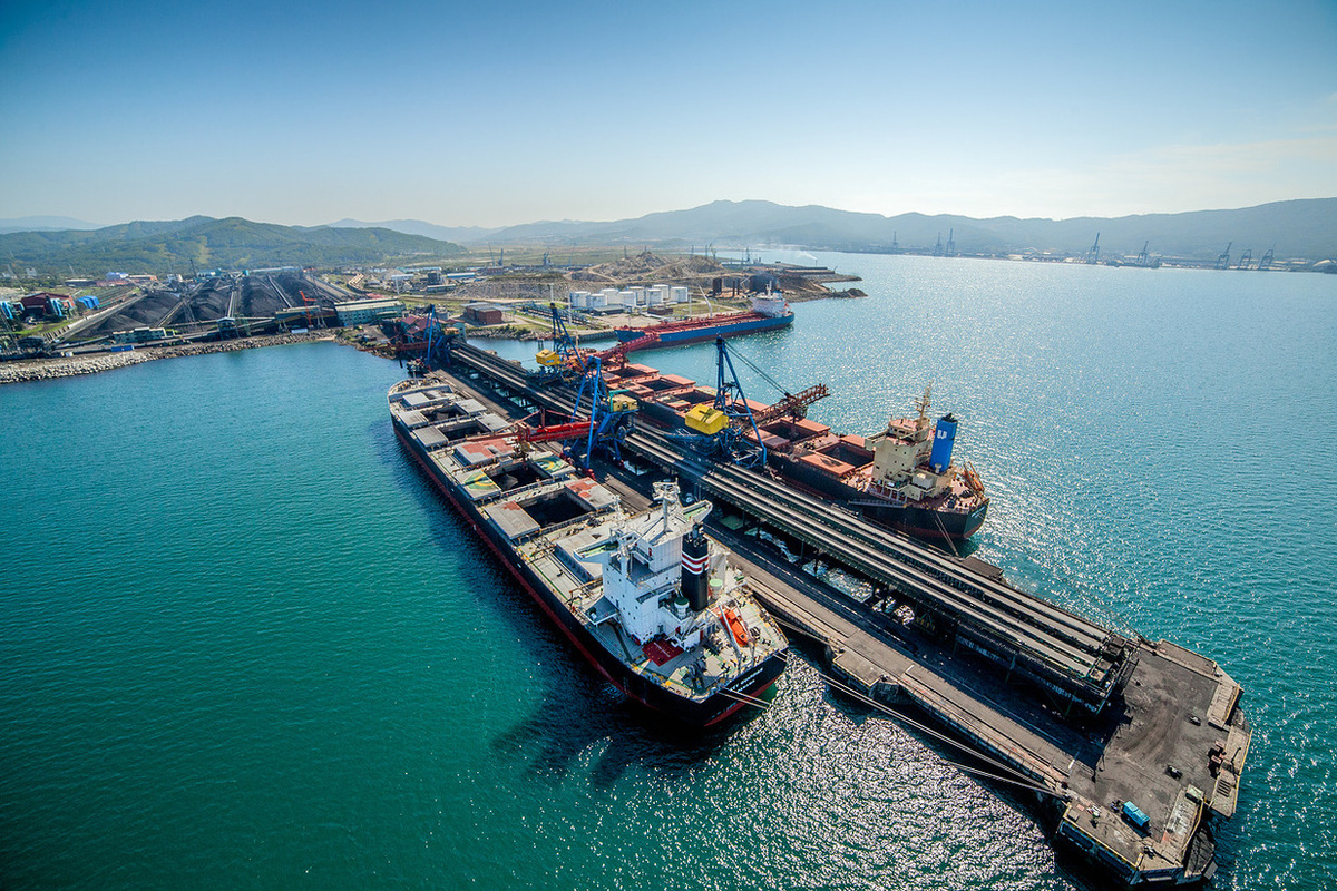 Порт Восточный (недалеко от Находки). Изображение: Азат Сибишов, CC BY 4.0, commons.wikimedia.org