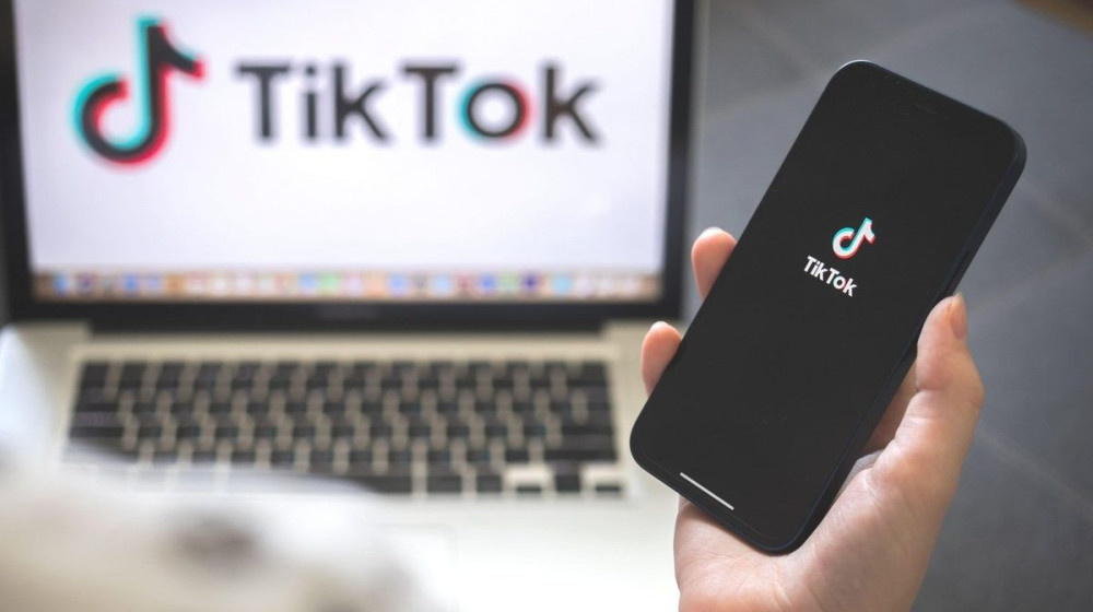    Помогите другу: как в TikTok детей разводят на деньги