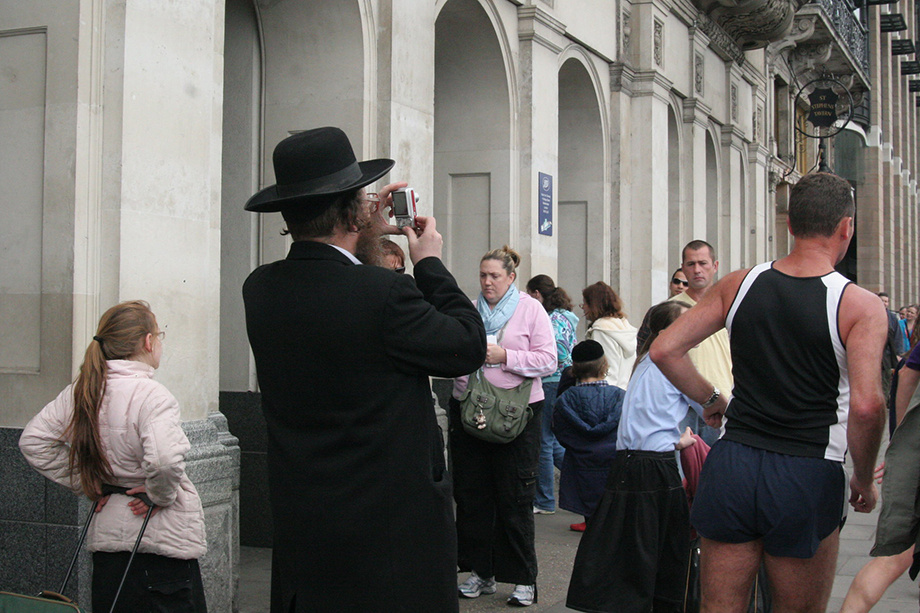 Антисемитские настроения отражаются на отношении к туристам из Израиля. | Фото: komakino/Flickr/CC BY-NC-SA 2.0
