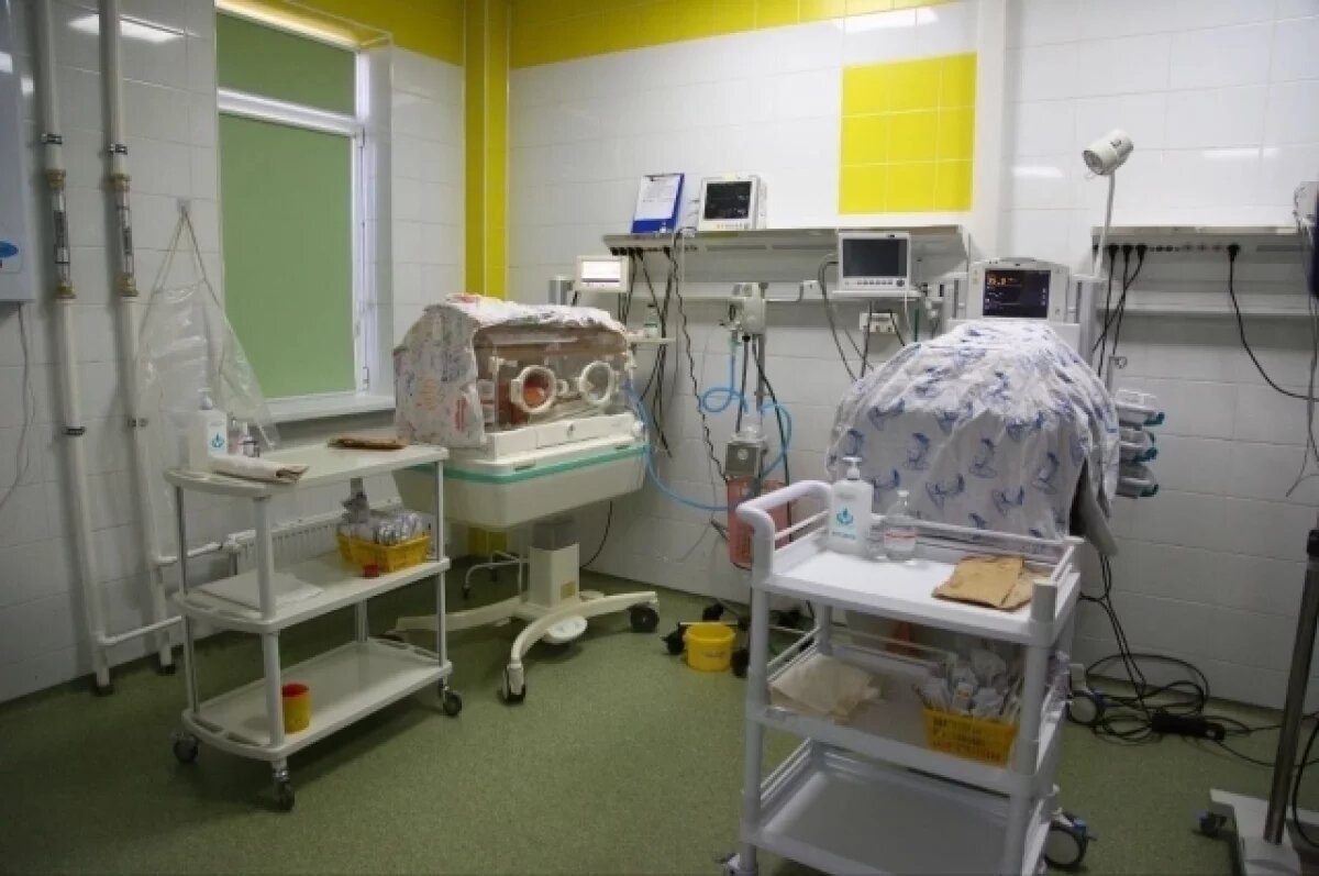    В Астрахани современные технологии помогают роженицам и их малышам