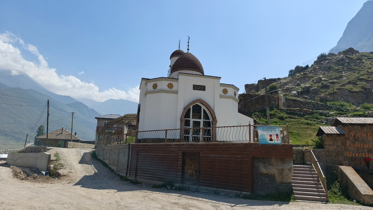 Мечеть в Эль-Тюбю. Июль 2025. Фото автора.