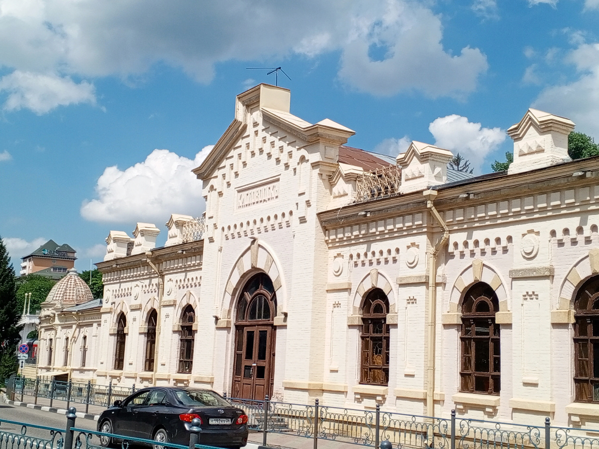 Железнодорожный вокзал. Фото автора.