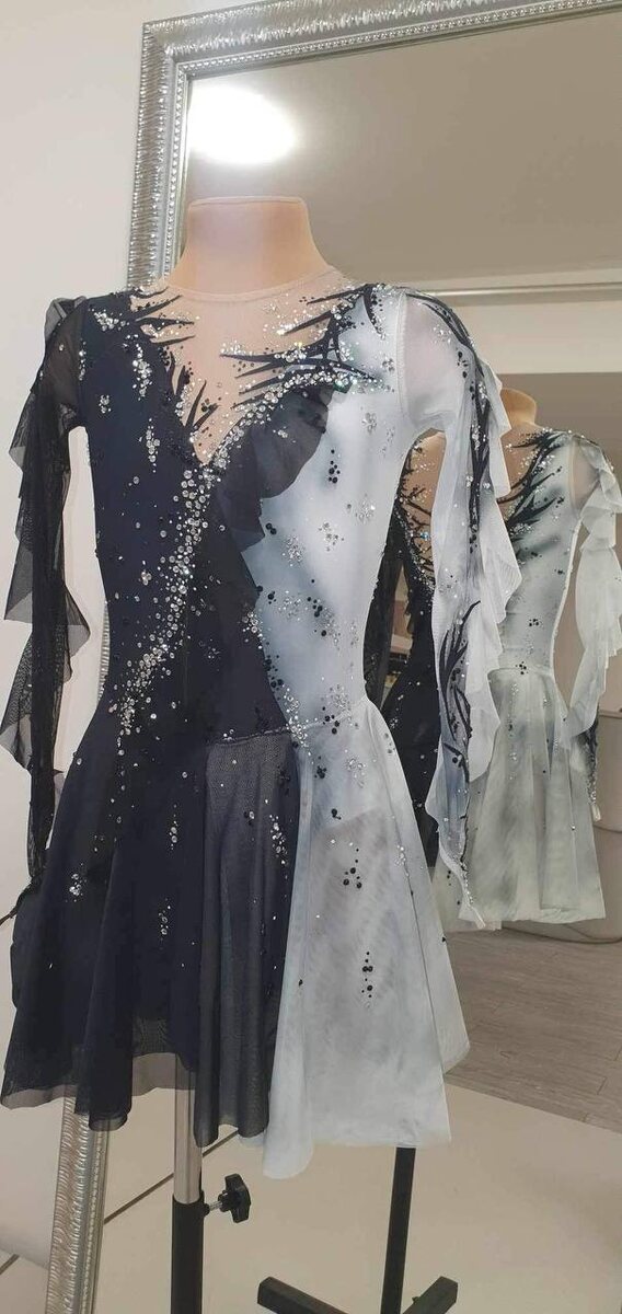 Аренда (прокат) платья для фигурного катания Лера 