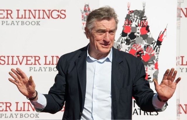 Роберт де Ниро, Линия Симиан на левой руке