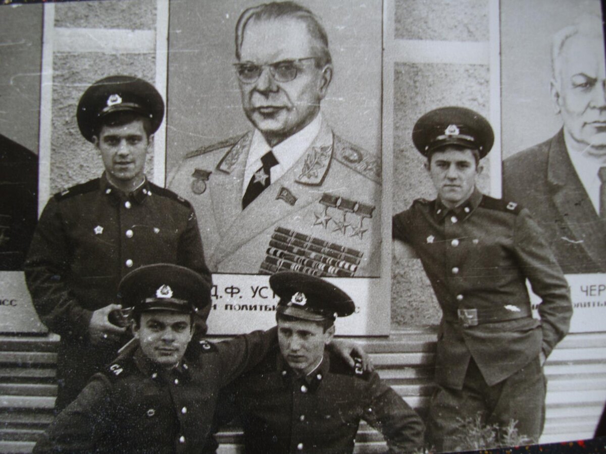 Ждём приказ!