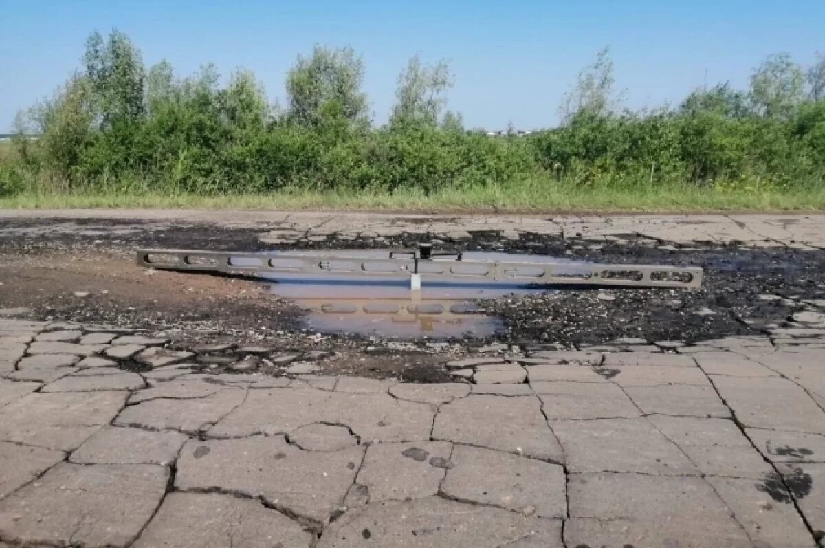    Прокуроры помогают жителям сёл под Омском отремонтировать дорогу