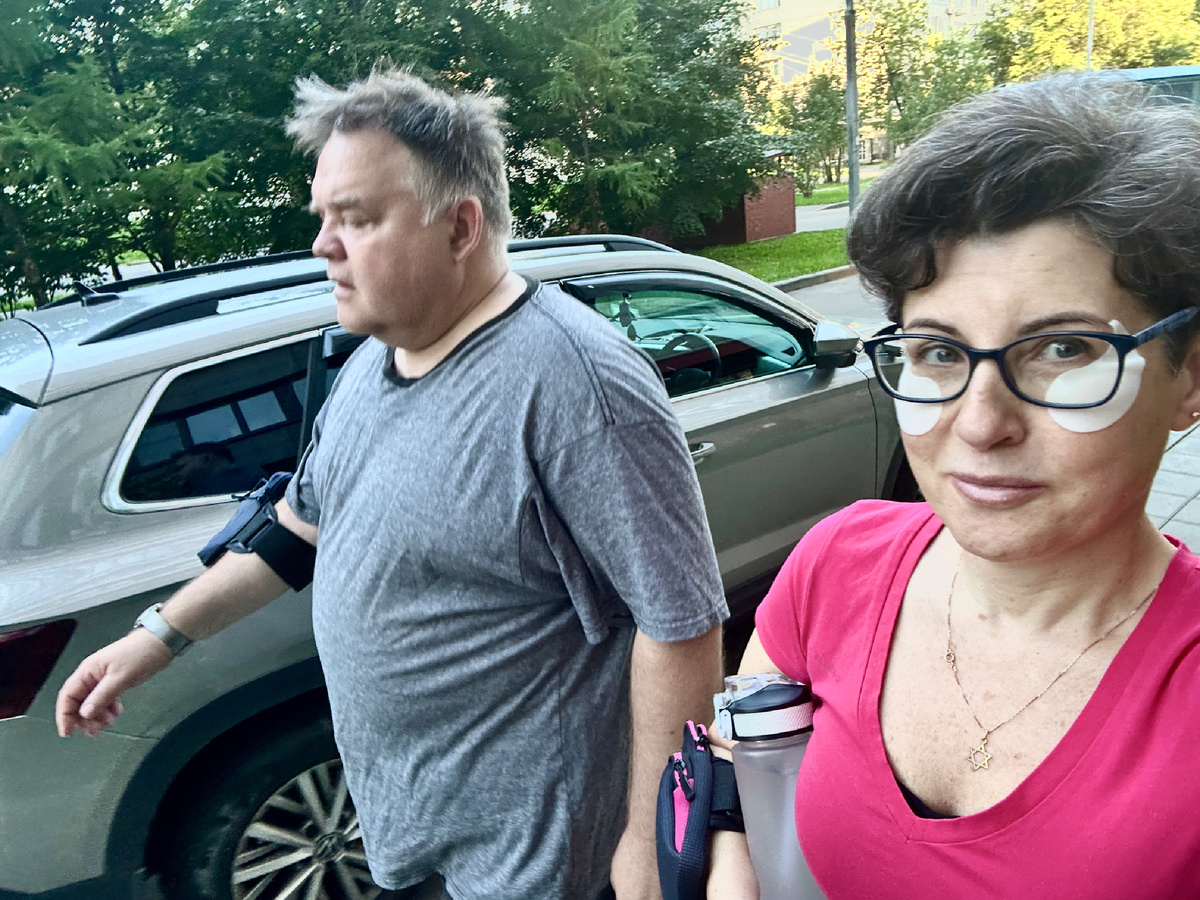 Пешая прогулка перед тренажерами