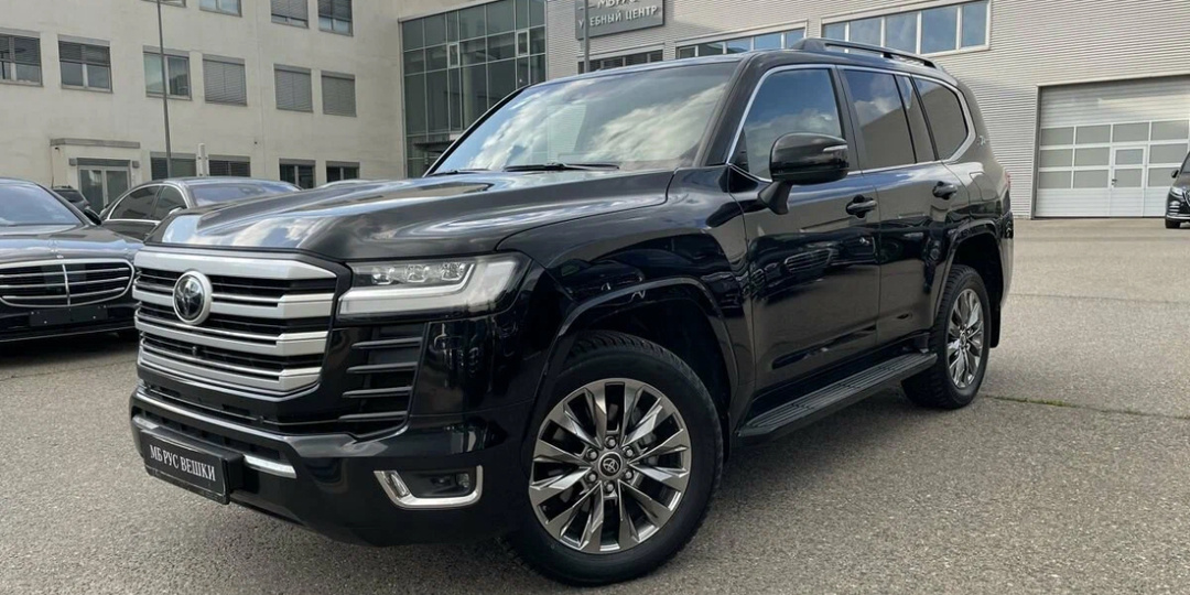 Toyota Camry 3.5, Lexus RX и даже Tugella: машины, которые стали неликвидом после нового налога. Почему их теперь не хотят покупать?