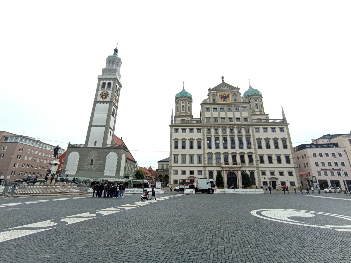 Дозорная башня Перлахтурм и Ратуша