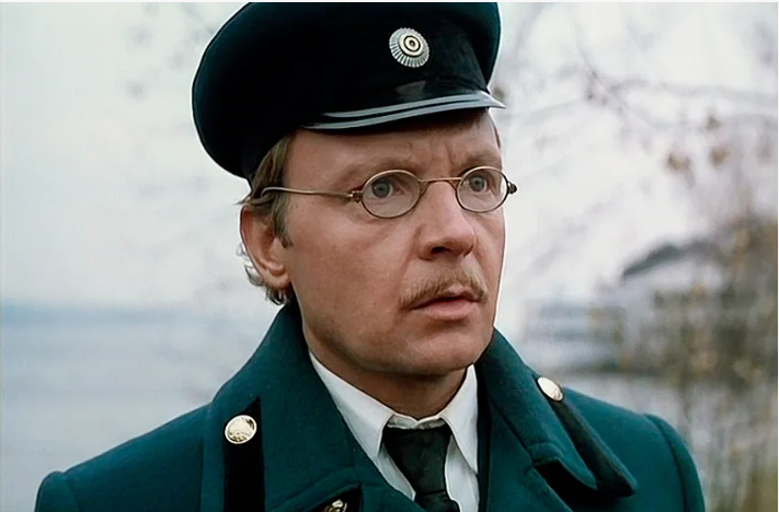 Карандышев был беден? Вовсе нет.