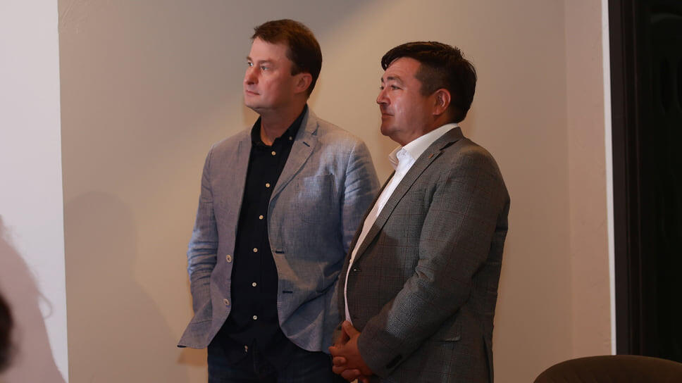 Главный редактор ИА «Башинформ» Руслан Шарафутдинов и директор Научно-производственного центра по охране и использованию недвижимых объектов культурного наследия Башкирии Данир Гайнуллин.📷Фото: Елена Азалиева