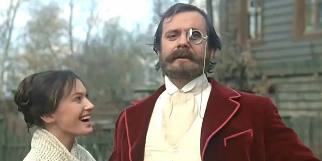 Существенная деталь в одеянии Паратова, опущенная в фильме. А ведь она полностью меняет смысл происходящего!