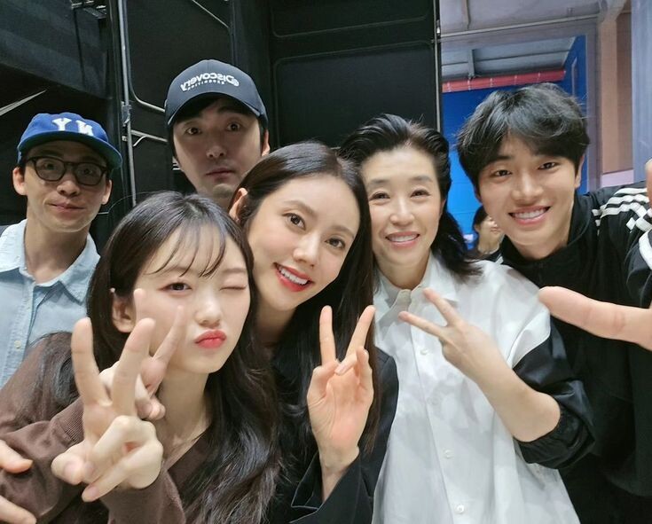 Каст дорамы «Гёну и фея»