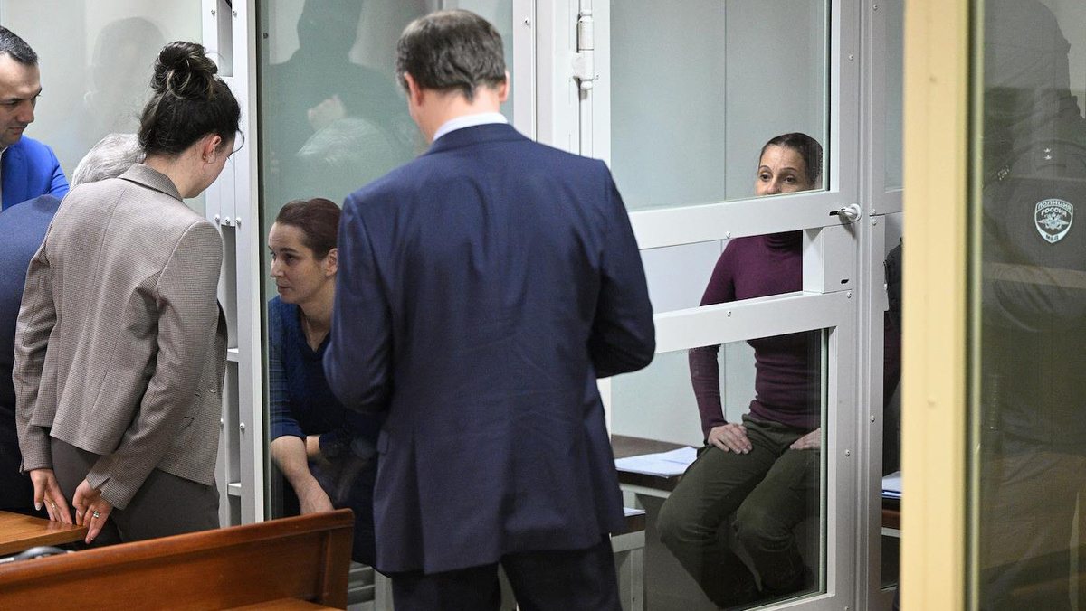   Евгений Разумный / Коммерсантъ- Судебное заседание по делу Елены Белой и Элины Сушкевич в феврале 2025 г.