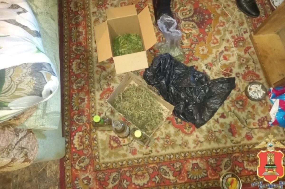    В Тверской области парень может сесть на 10 лет за страсть к «ботанике»