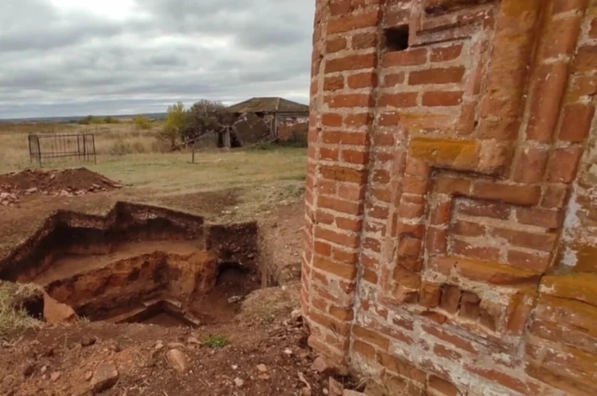    В Самарской области определят место захоронения губернатора Аксакова