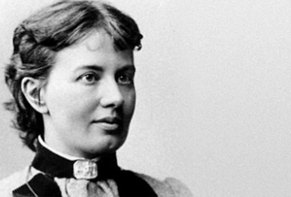 «Сложнее всего — бороться не с цифрами. А с теми, кто считает, что ты не имеешь права на их понимание».
— Софья Ковалевская