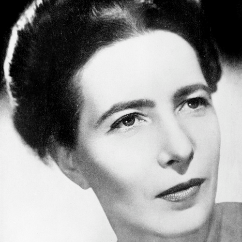 «Женщиной не рождаются — ею становятся»
— Симона де Бовуар

