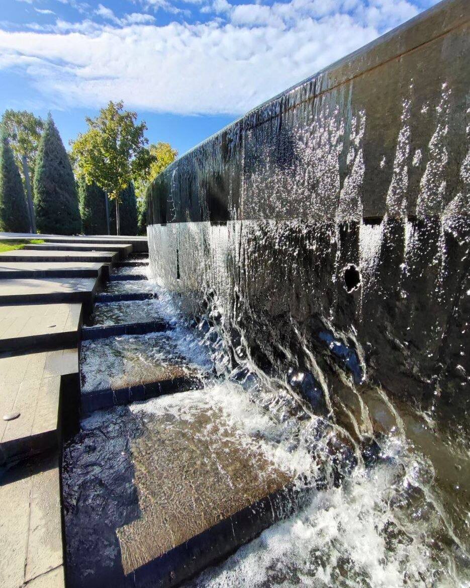 Фонтан Инфинити. Парк Галицкого Краснодар