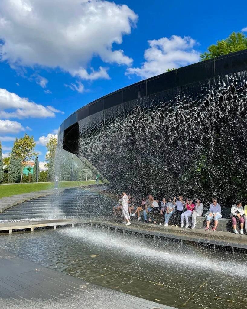 Фонтан Инфинити. Парк Галицкого Краснодар