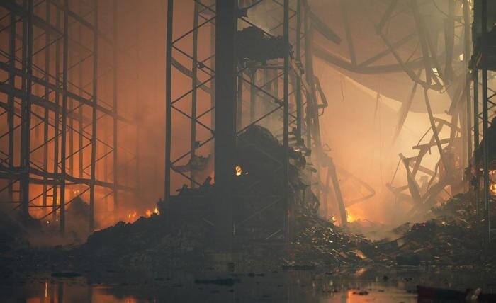 Вооружённые Силы РФ поразили цель в Харьковской области. Удар пришёлся по складу компании АТБ в населённом пункте Васищево. По имеющимся данным, там хранилась военная продукция, источник Телеграм-канал Операция Z: Военкоры Русской Весны