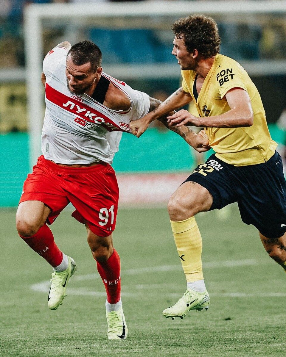    «Спартак» побеждает в Ростове. Впрочем, до суперфинала Кубка ему еще далеко. Александр Владыкин