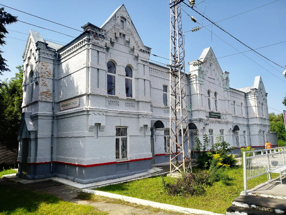 Станция Серебряные Пруды в июле 2025 года, фото автора