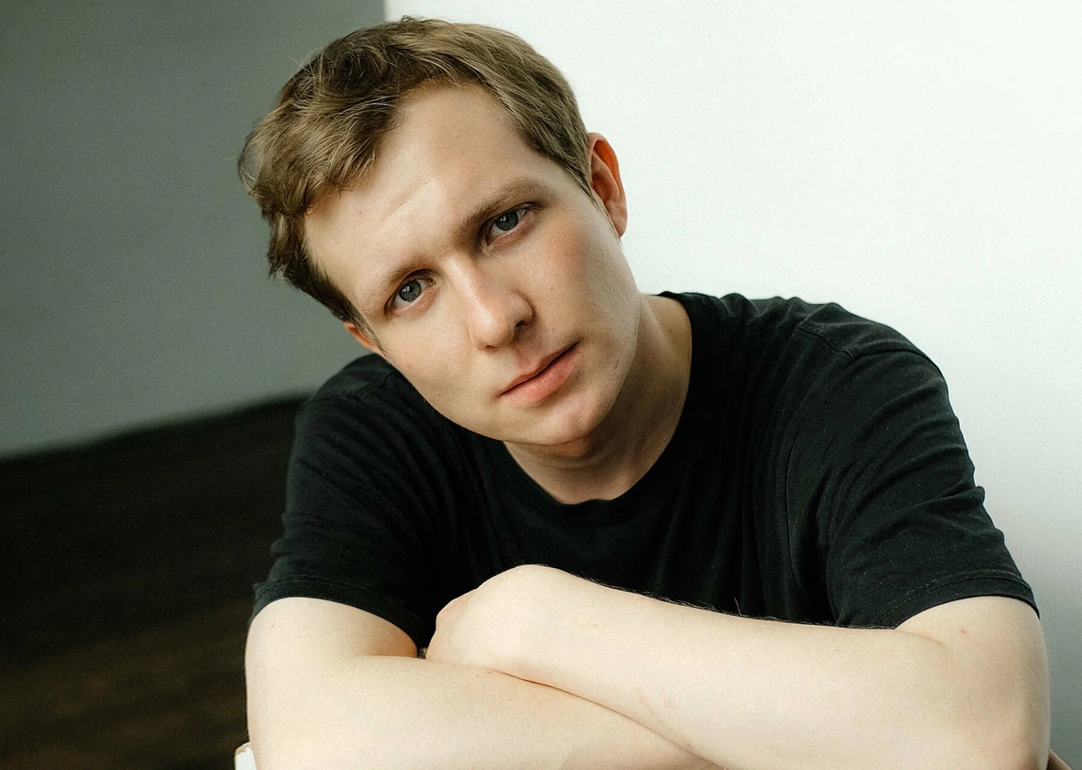 Денис Парамонов