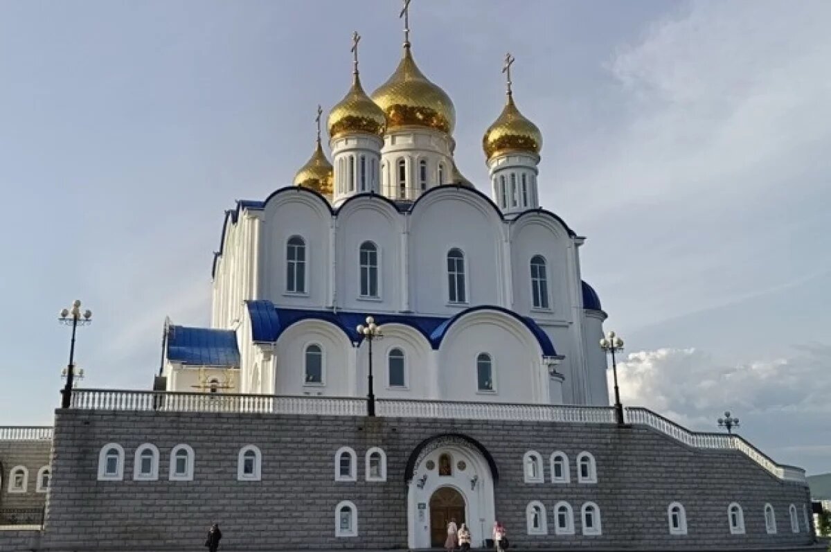    На Камчатке в храмах молятся об избавлении от землетрясений