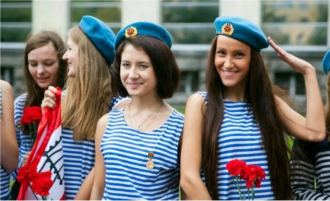 День тельняшки и день ВДВ в августе 