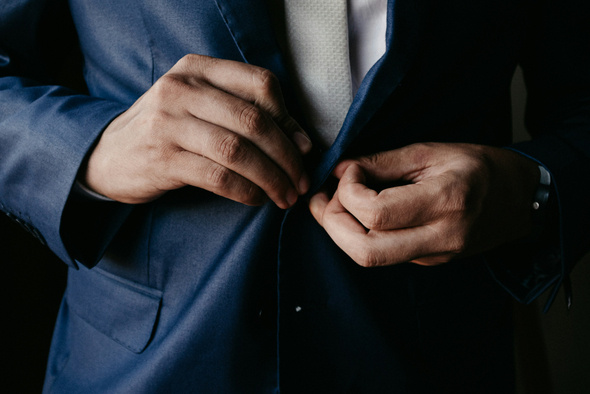     Vitor Monthay/Unsplash