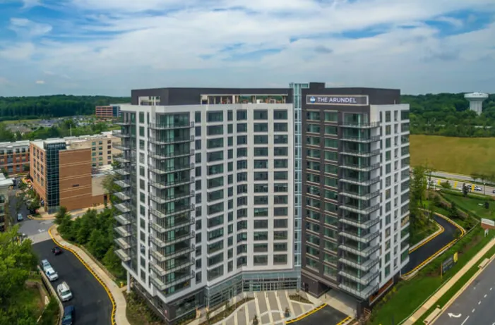 Пример модели среднеэтажного жилого комплекса с доступными квартирами, исключая бассейн и другие ненужные расходы