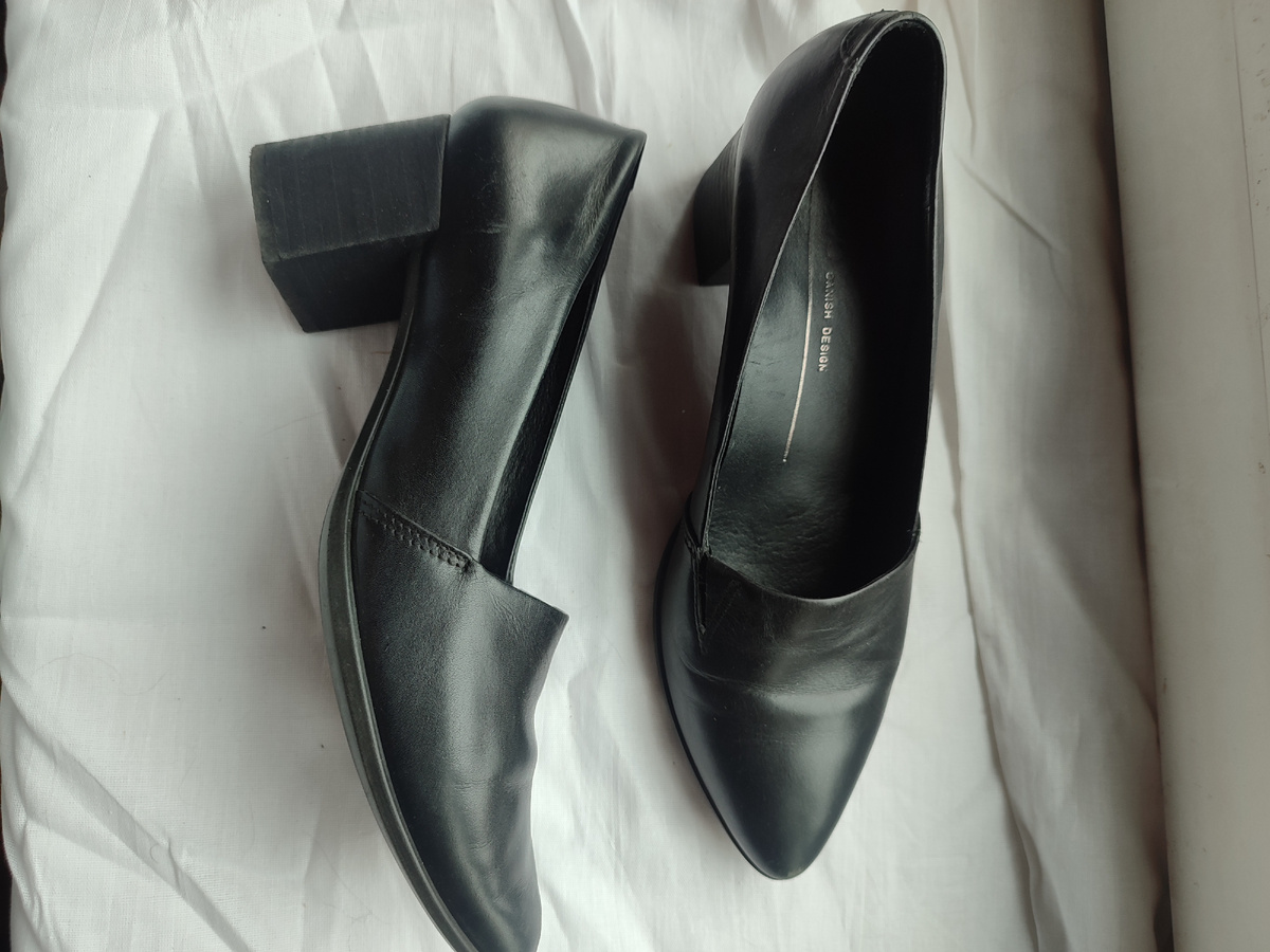 Туфли Ecco чёрные Кожа нат 37 стелька 24 см Каблук 6 см 1000 р