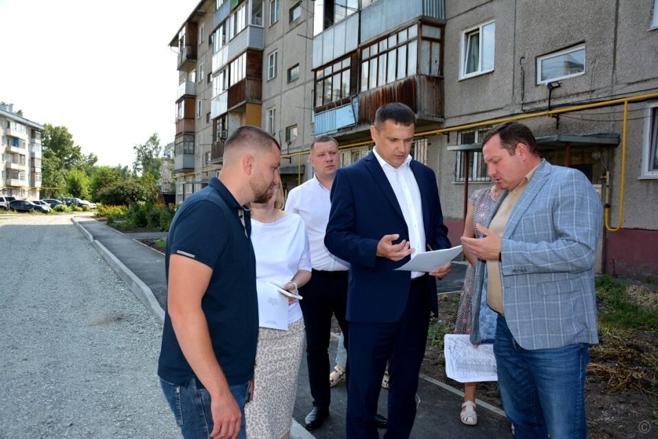    Благоустройство двора по ул. Георгия Исакова, 222. Источник: barnaul.org