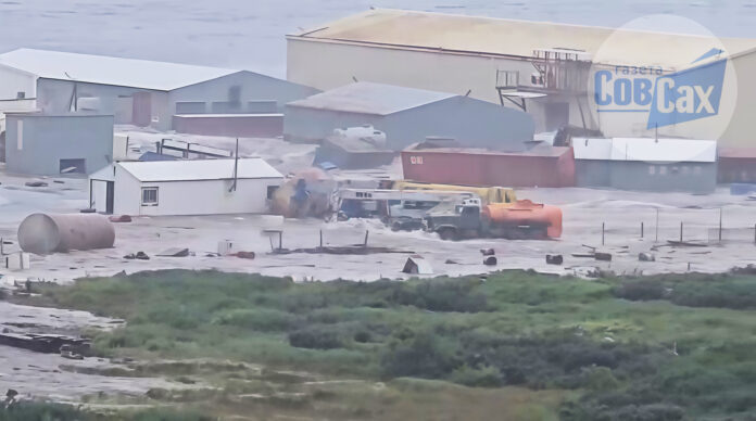 Фото: скриншот с видео с ТГ-канала: Официальный канал Агентства по делам ГО, ЧС и ПБ Сахалинской области.