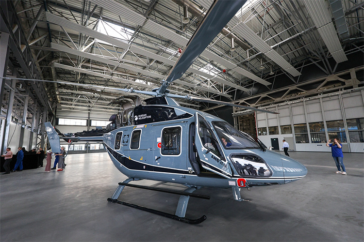    На КВЗ подняли в воздух новый «Ансат» — модификацию, в которой нет импортных комплектующих. Этого полета ждали минимум три года.   
Фото: «БИЗНЕС Online»