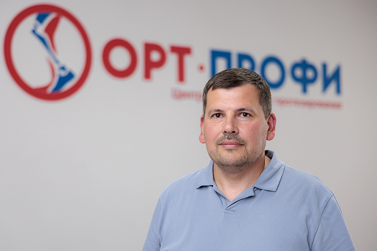    Артем Козлов: «Я учился профессии на предприятии и к окончанию института уже знал, что посвящу свою жизнь протезированию».   
Фото: Сергей Елагин