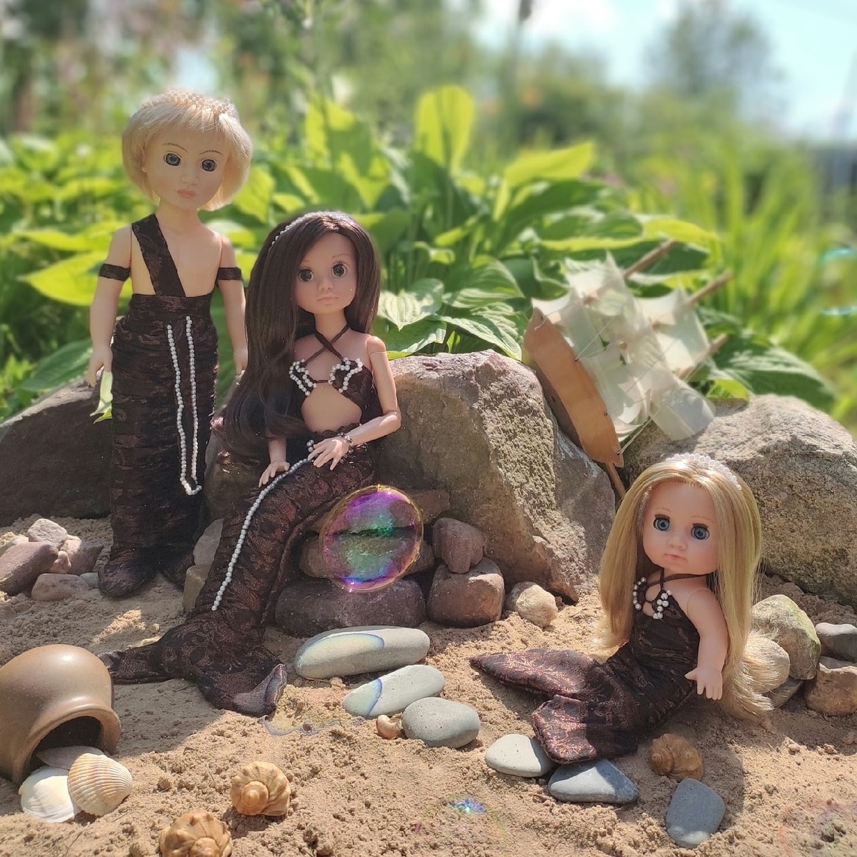 Фото Светланы Владимировой из группы "Фабрика игрушек "Весна" в VK. На фото куклы Мирэя и Малышка Соня.