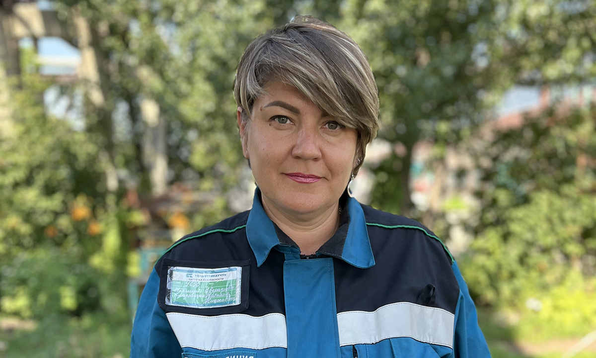 Наталья Евграфова доносит идеи безопасного труда не только до коллег, но и до подрядчиков предприятия / Фото Елизаветы Вякулиной 