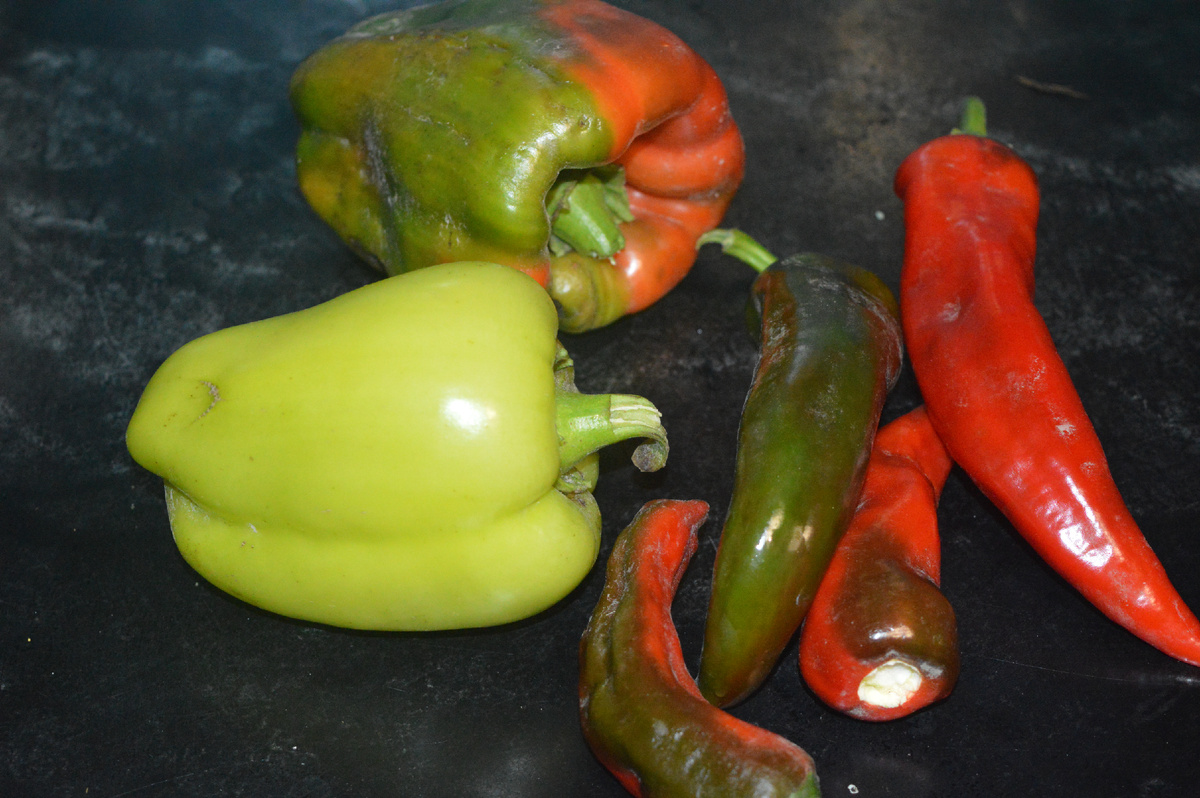 Заморозка перца. Шаг 1. Фото: канал Три рецепта.
