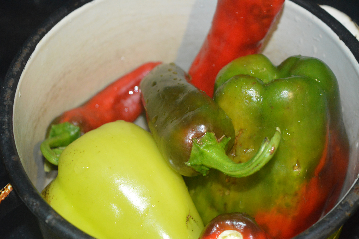 Заморозка перца. Шаг 2. Фото: канал Три рецепта.